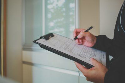 相続税調査を行う名古屋事務所スタッフ