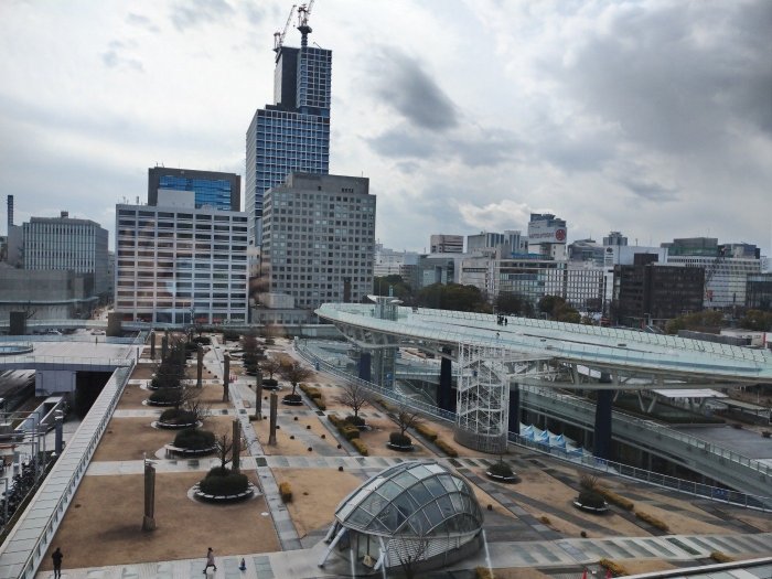 相続税応接室から寒空の景色